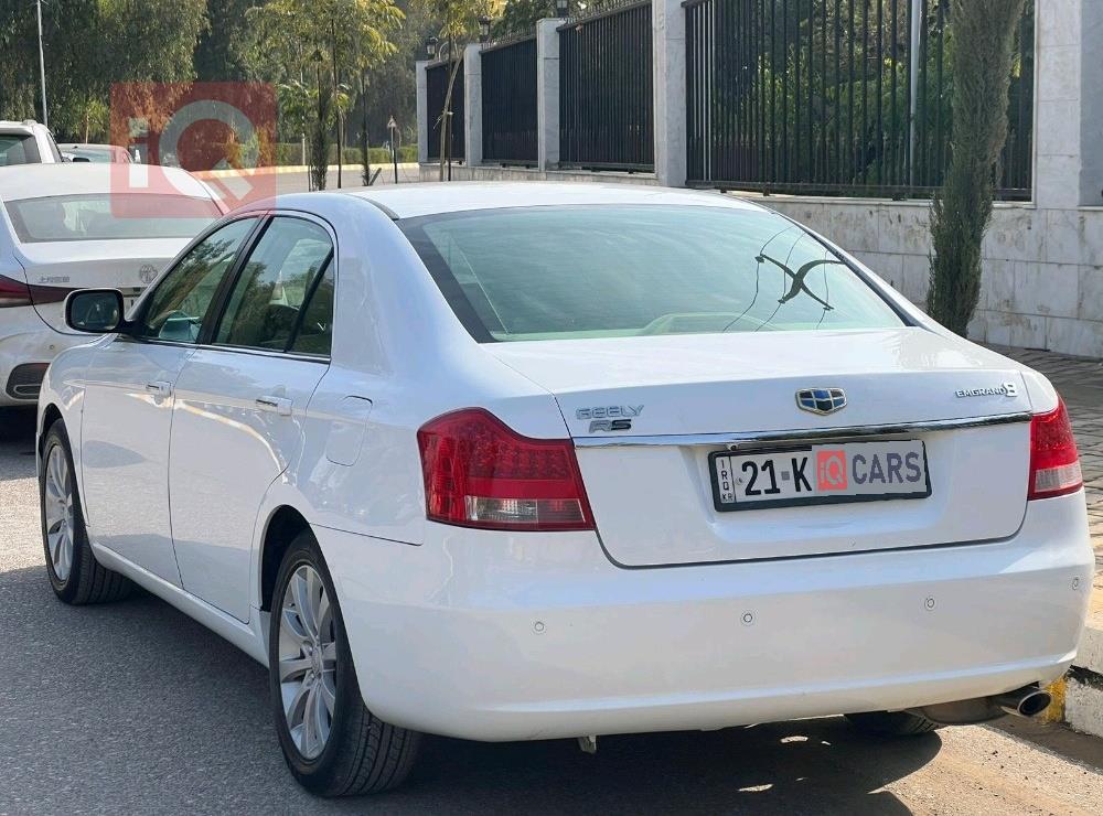 جيلي امجراند EC8